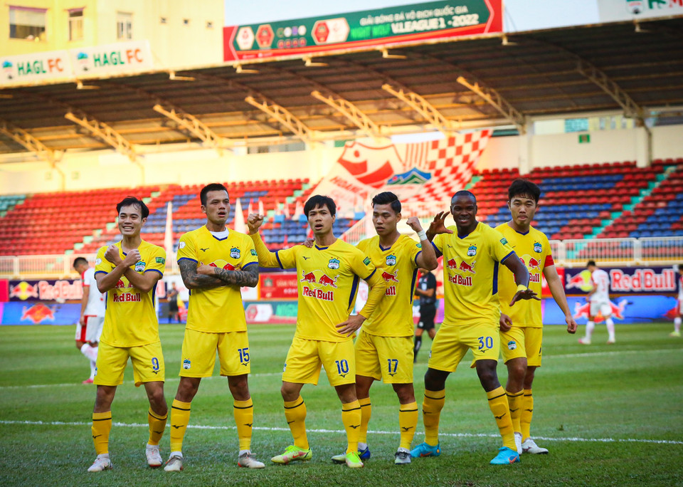 Đây là bàn thắng đầu tiên của tiền đạo này cũng như đội bóng phố núi ở mùa giải V-League 2022. Sau ba trận đầu tiên, đội bóng này chỉ hòa và thua. (Ảnh: PV/Vietnam+)