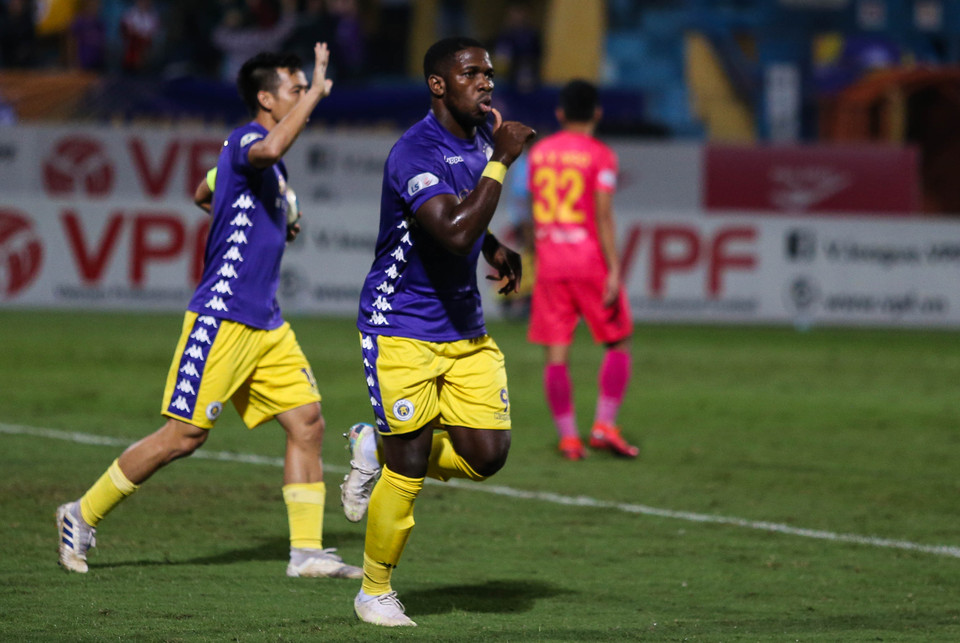 Ở vòng đấu cuối cùng, Hà Nội FC phải thắng Than Quảng Ninh và chờ đợi Viettel không thắng Sài Gòn để giành ngôi vô địch. (Ảnh: Hiển Nguyễn/Vietnam+)