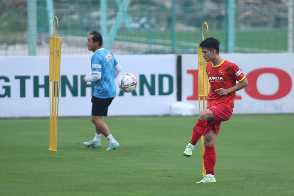 Cầu thủ trẻ Khuất Văn Khang tiếp tục góp mặt ở đội tuyển Việt Nam và thu hút sự chú ý bởi tinh thần tập luyện nghiêm túc. (Ảnh: Hiển Nguyễn/Vietnam+)