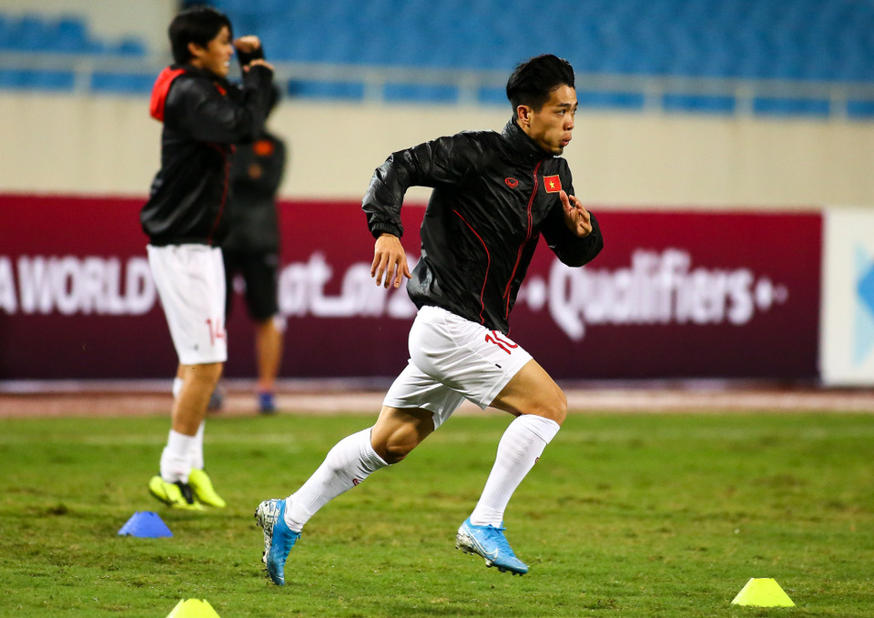 Tiền đạo Công Phượng thực hiện bài tập chạy tăng tốc nhịp nhàng. (Ảnh: Nguyên An/Vietnam+)