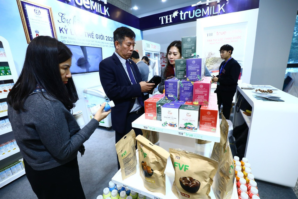 Chính vì vậy, Tập đoàn TH luôn là đơn vị được lựa chọn đồng hành cung cấp đồ uống phục vụ các đại biểu tại các Hội nghị Ngoại giao, các sự kiện quan trọng của ngành ngoại giao Việt Nam. (Ảnh: PV/Vietnam+)