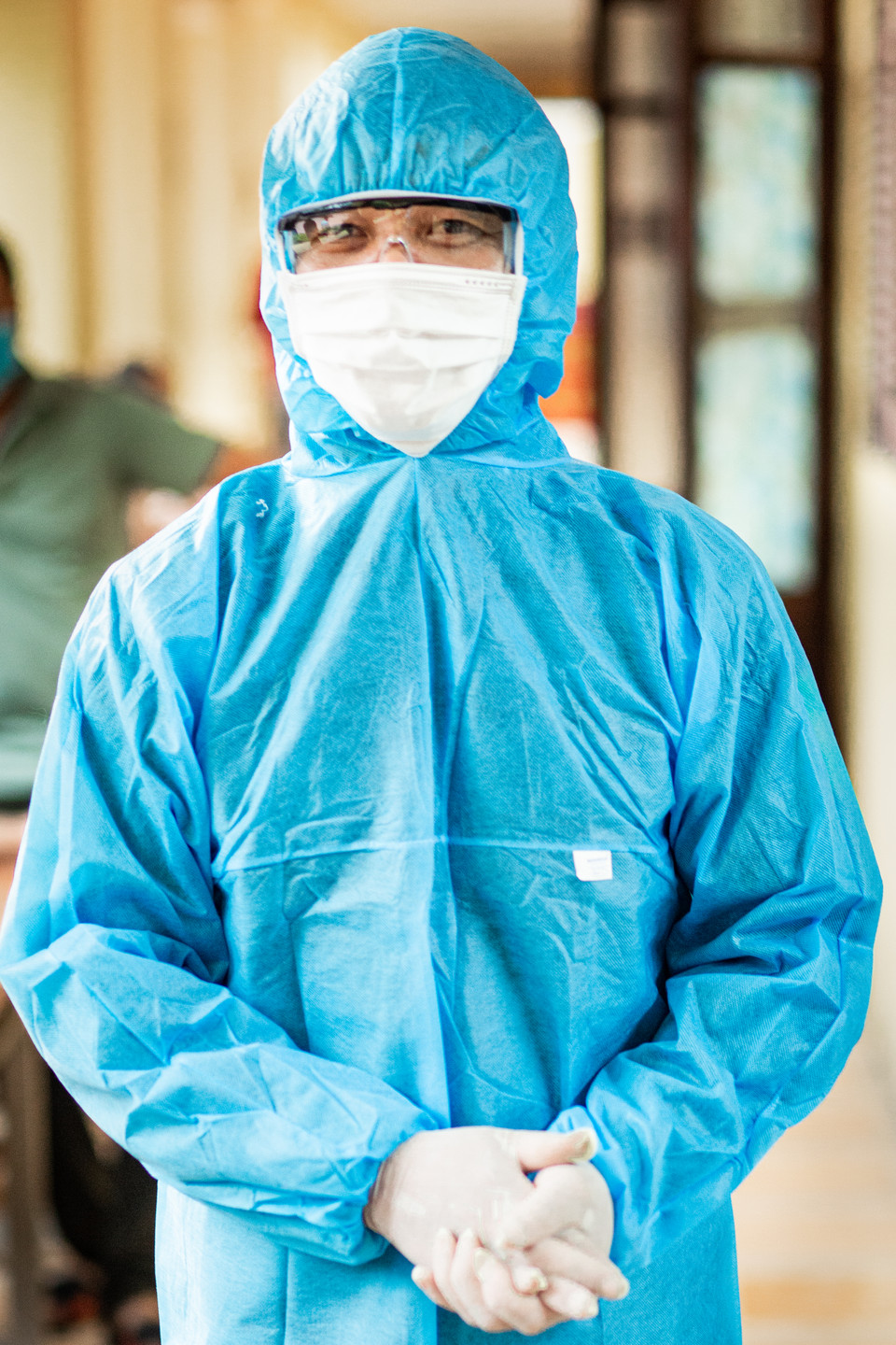 “Số lượng người dân đến thực hiện xét nghiệm khá đông, kết quả trả cho mỗi người dân sẽ có trong vòng 15 phút, người dân khá lo lắng với đợt dịch thứ hai này,” bác sĩ H. chia sẻ.