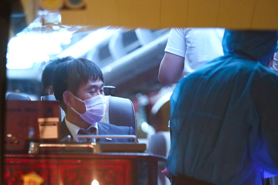 Họ cũng cho thấy tác phong làm việc gọn gàng, nhanh nhẹn khi đặt chân xuống sân bay Nội Bài. (Ảnh: CTV/Vietnam+)