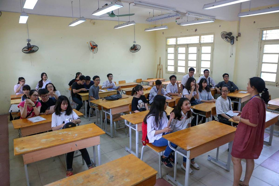 Các thí sinh trong phòng thi. (Ảnh: Minh Sơn/Vietnam+)