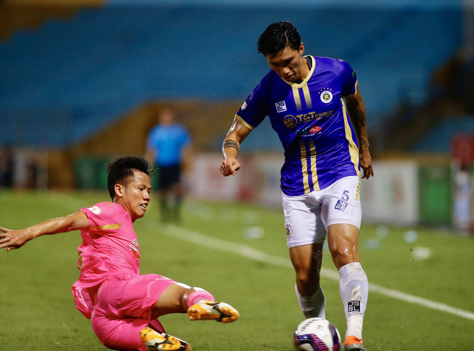 Sau vòng 8, đội bóng này được nghỉ 3 ngày trước khi tới làm khách trên sân của Hồng Lĩnh Hà Tĩnh đầy khó chịu. (Ảnh: PV/Vietnam+) 