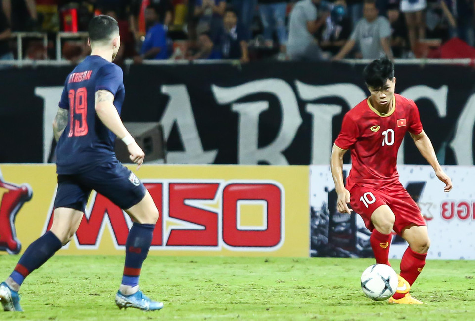 Dẫu vậy, màn trình diễn của tiền đạo đang thi đấu tại Bỉ nhìn chung là không tốt với cảm giác bóng kém nên không tạo ra được nhiều cơ hội.