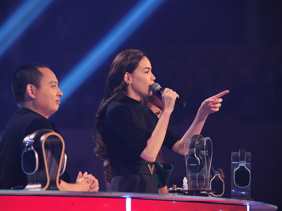 Hồ Ngọc Hà khen ngợi Sơn Tùng 'Không phải dạng vừa đâu.' (Ảnh: Lý Võ Phú Hưng)
