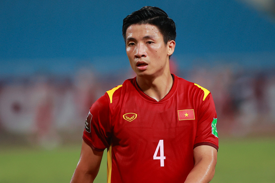 Còn ở hàng phòng ngự, Bùi Tiến Dũng ngay lập tức tạo dấu ấn dù mới trở lại sau chấn thương. (Ảnh: Hiển Nguyễn/Vietnam+)