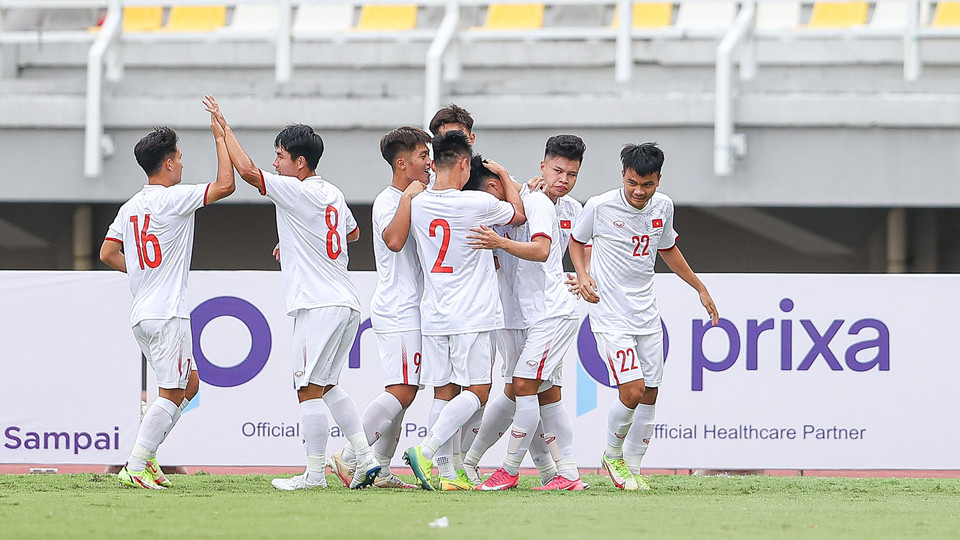 Sau trận mở màn bằng chiến thắng 5-1 trước đối thủ U20 Hong Kong, U20 Việt Nam tiếp đà hưng phấn bằng việc đánh bại U20 Timor Leste vào chiều nay (16/9). (Ảnh: VFF)