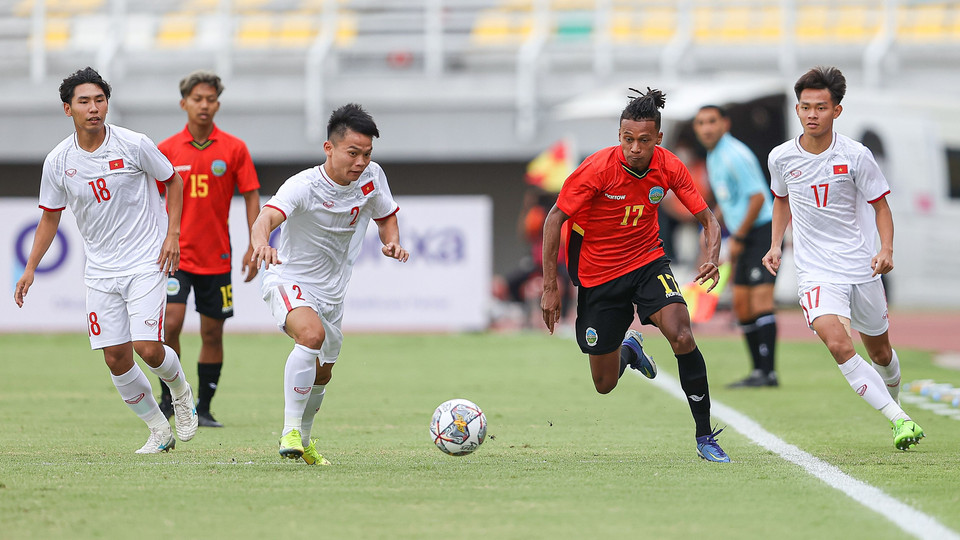 Đội tuyển U20 Việt Nam sẽ gặp U20 Indonesia ở lượt trận cuối cùng vòng bảng vào lúc 18 giờ ngày 16/9. Đây sẽ là trận đấu quyết định ngôi đầu bảng và tấm vé đi tiếp đến vòng chung kết U20 châu Á 2023. (Ảnh: VFF)