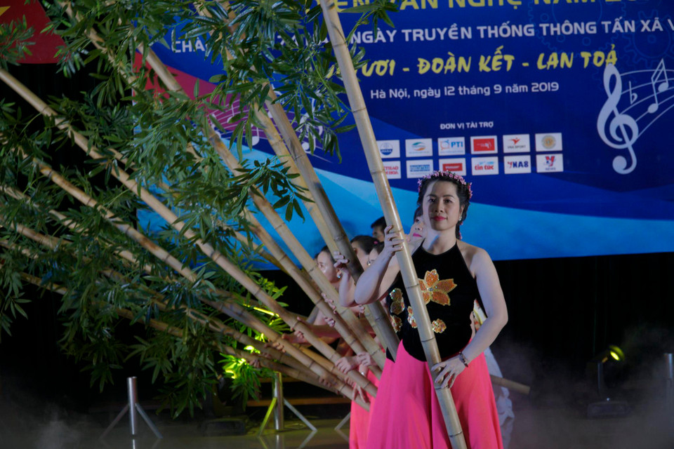 Những tiết mục năm nay được đầu tư rất công phu, chuyên nghiệp, đem lại sự thích thú của khán giả. (Ảnh: Minh Hiếu/Vietnam+)