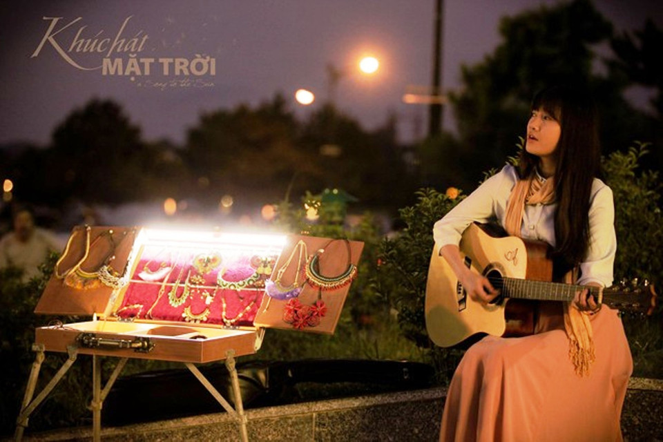 Đây cũng là vai diễn đòi hỏi chiều sâu nội tâm và diễn biến tâm lý phức tạp buộc Nhã Phương phải nỗ lực, biến hóa rất nhiều. (Ảnh: VFC)