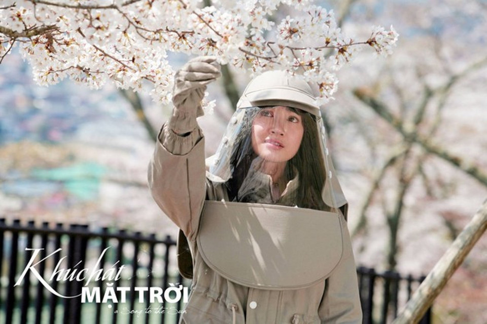 Nhã Phương tiết lộ, vai diễn mới của cô có vẻ ngoài mong manh, yếu đuối nhưng ẩn sâu trong đó là một nghị lực sống vô cùng mạnh mẽ. (Ảnh: VFC)