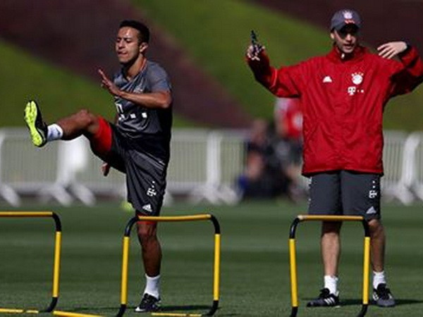Thiago Alcantara đã phải chịu một chấn thương bắp đùi và sẽ phải nghỉ thi đấu một thời gian (Nguồn: Fcb.de)