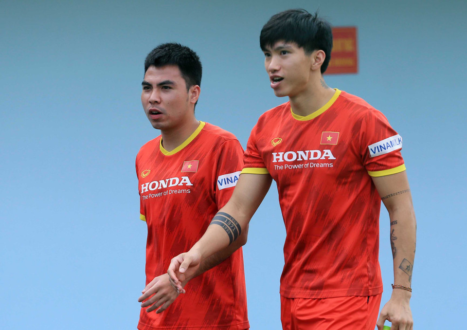 Liên đoàn bóng đá Việt Nam (VFF) cho biết ngay cả bộ đôi cầu thủ Đoàn Văn Hậu và Lê Tiến Anh đang điều trị chấn thương, cũng cố gắng chạy đua với thời gian để có sự hồi phục tốt nhất cho chiến dịch sắp khởi tranh. (Ảnh: VFF)