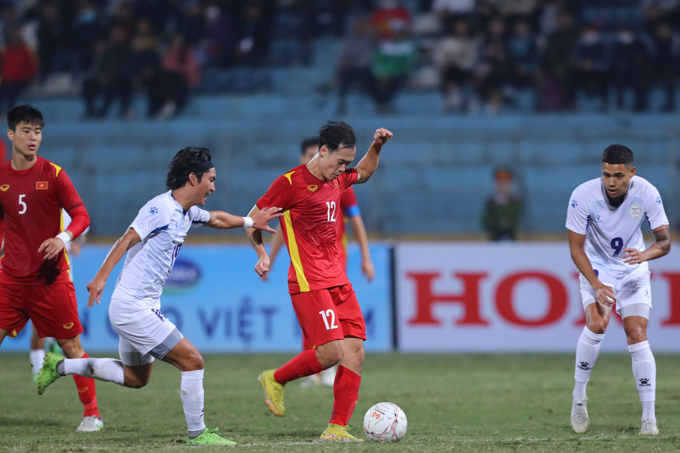 Tuy nhiên, đoàn quân áo đỏ sao vàng không tận dụng được những đợt tổ chức tấn công từ hai hành lang cánh. (Ảnh: PV/Vietnam+)