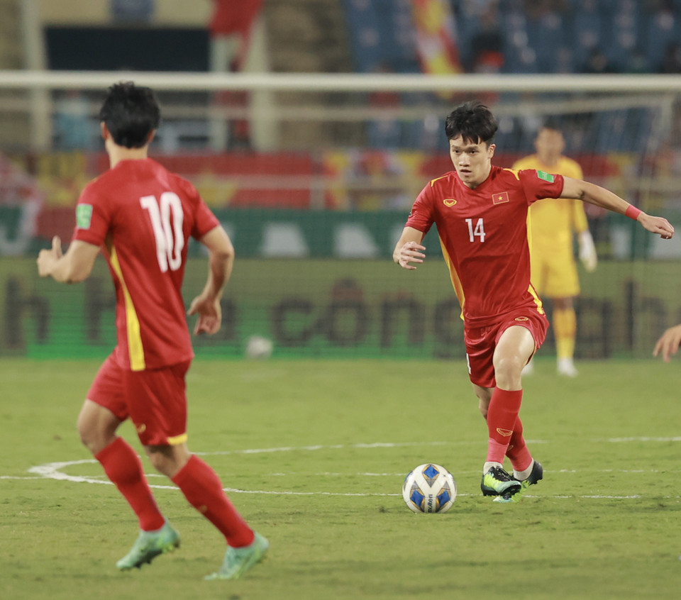 Tuyển Việt Nam hiểu rõ sức mạnh của Nhật Bản nên chủ động chơi phòng ngự kín kẽ và tập trung, nhưng không thể thoát khỏi trận thua thứ năm ở lần đầu dự vòng loại thứ ba World Cup. (Ảnh: PV/Vietnam+)
