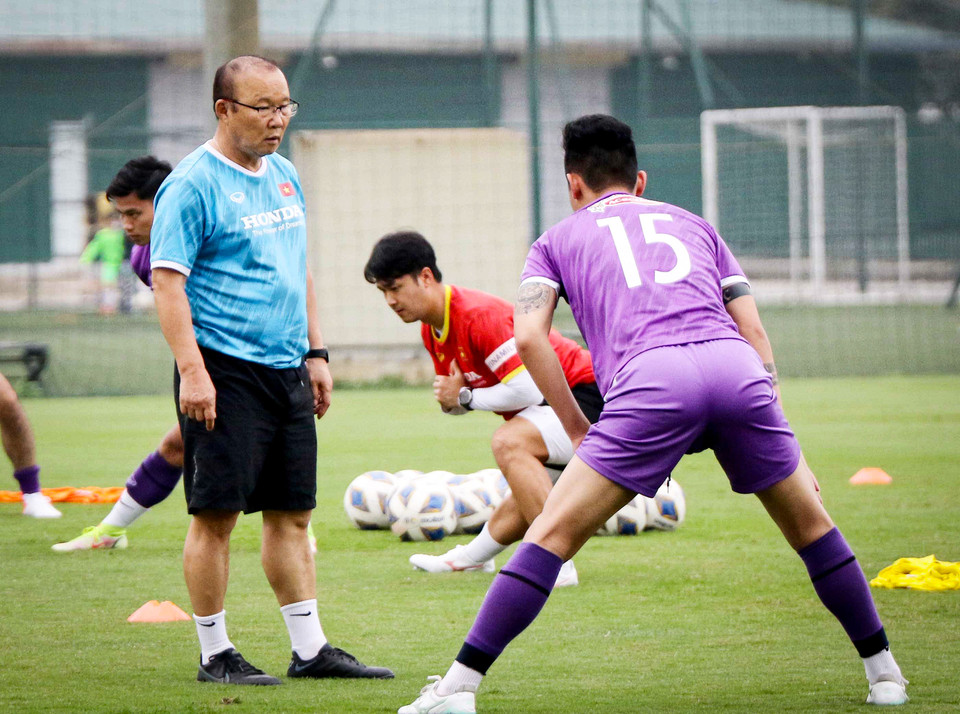 Hiện tại, huấn luyện viên Park Hang-seo đang đối mặt với khó khăn về mặt lực lượng vì các ca chấn thương và nhiễm COVID-19. (Ảnh: VFF)