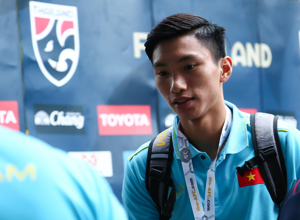 Khoảng 17 giờ 30 phút, đội tuyển Việt Nam đã di chuyển tới sân vận động với sự tự tin cao nhất để hướng tới chiến thắng.