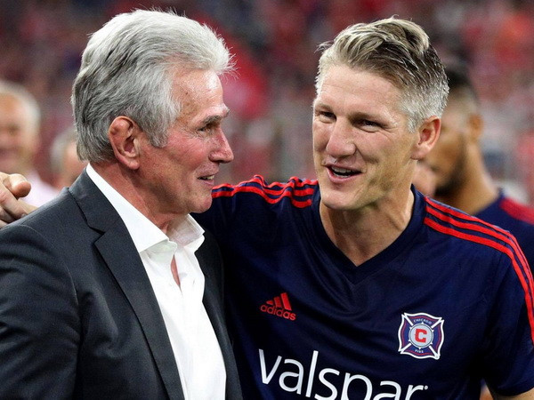 Gặp lại người thầy cũ đã đưa anh và câu lạc bộ đoạt cú ăn ba 2013