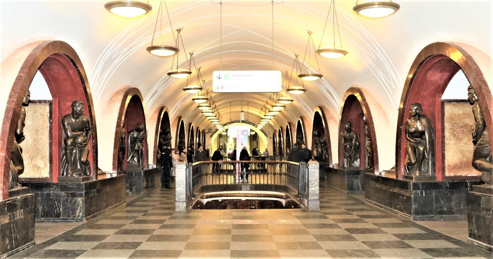 Sảnh lớn nhà ga Quảng trường Cách mạng. (Ảnh: Duy Trinh/TTXVN)