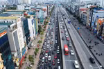 Xe ôtô nếu được áp dụng tiêu chuẩn khí thải lưu hành sẽ góp phần giảm thiểu ô nhiễm môi trường. (Ảnh: Hoài Nam/Vietnam+)