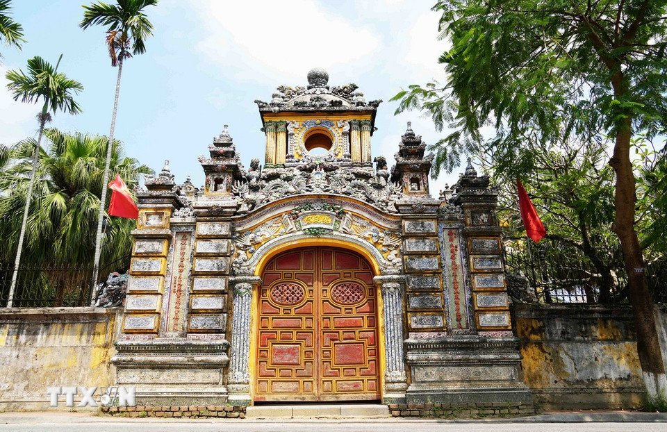 Cổng chính Cung An Định nhìn từ phía sông An Cựu, thành phố Huế. (Ảnh: Nguyên Lý/TTXVN)