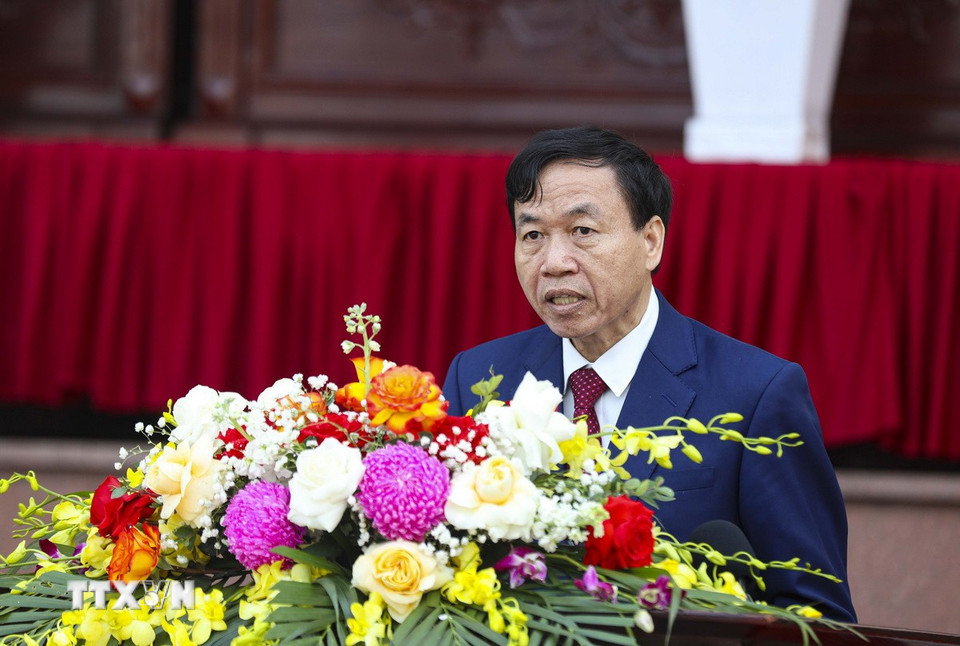 Chủ tịch Ủy ban Nhân dân tỉnh Điện Biên Lê Văn Lương phát biểu tại Lễ ra quân. (Ảnh: Xuân Tư/TTXVN)