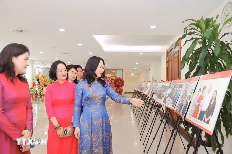 Đồng chí Lâm Thị Phương Thanh, Ủy viên Trung ương Đảng, Bộ trưởng Bộ Văn hóa, Thể thao và Du lịch đến dự. (Ảnh: Minh Quyết/TTXVN)