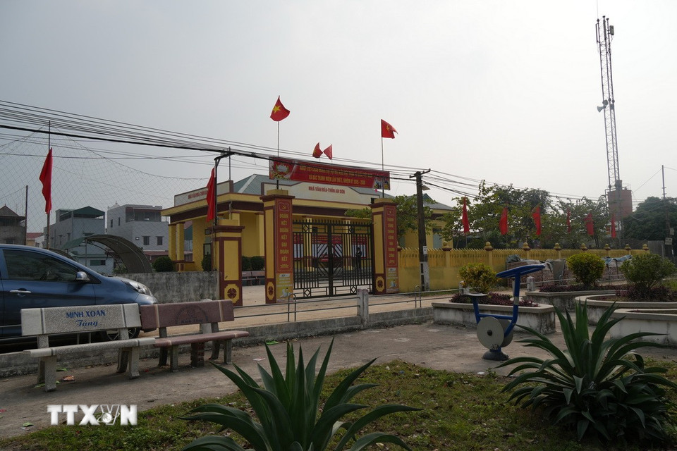 Nhà văn hóa thôn An Sơn, xã Bắc Thanh Miện khu vực bỏ phiếu số 12. (Ảnh: Tiến Vĩnh/TTXVN)