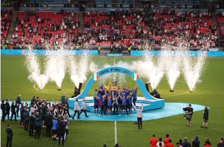 Đây là khoảnh khắc mà người hâm mộ Italy đã chờ đợi từ trước khi EURO 2020 khởi tranh. (Nguồn: UEFA)