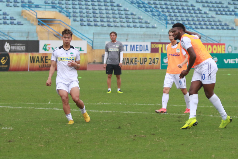 Nhiều khả năng Văn Thanh sẽ được thi đấu chính thức ở trận đấu ngày mai. (Ảnh: Tá Hiển/Vietnam+)