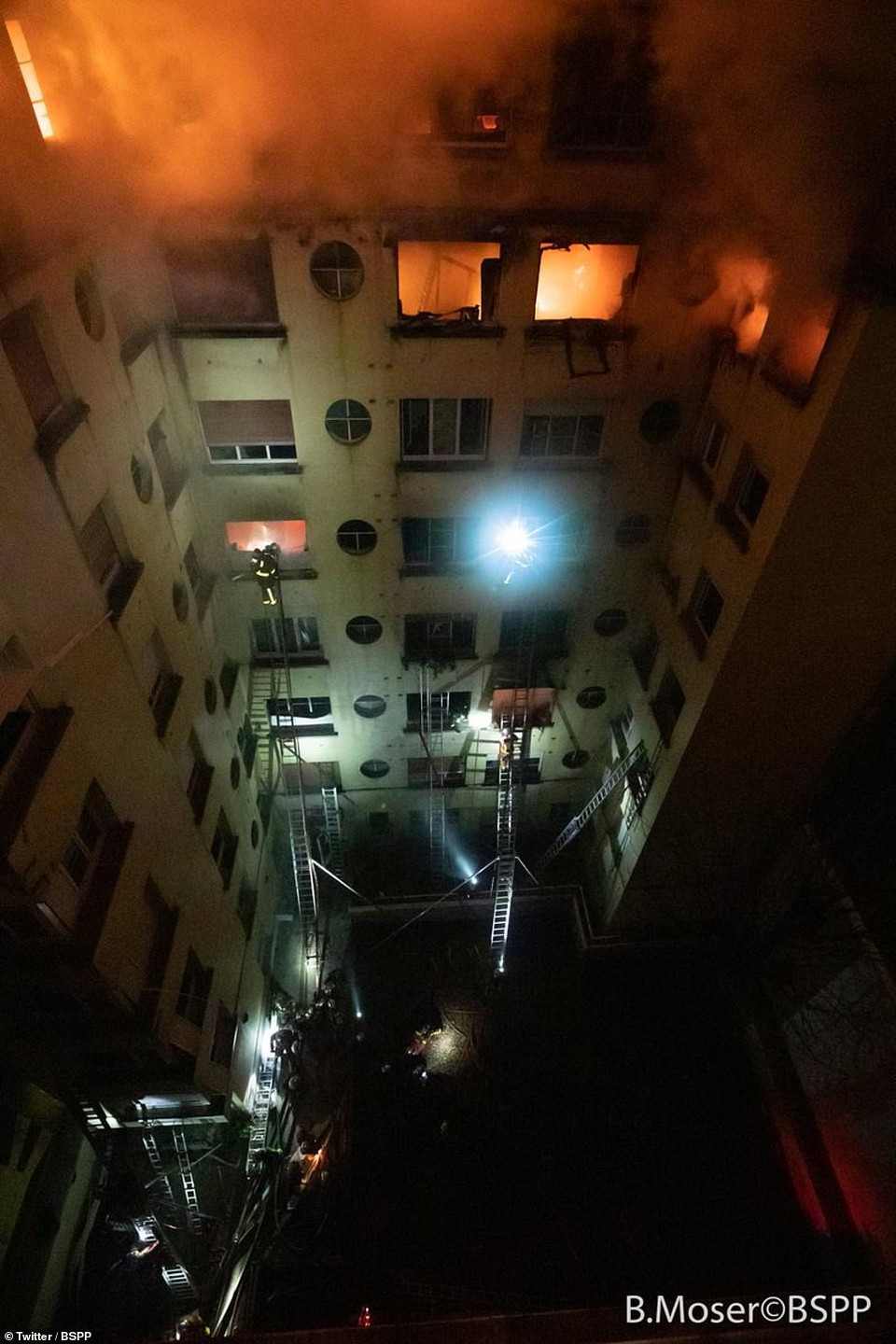 Người phát ngôn của lực lượng chữa cháy nhận định số người thiệt mạng có thể tiếp tục tăng.