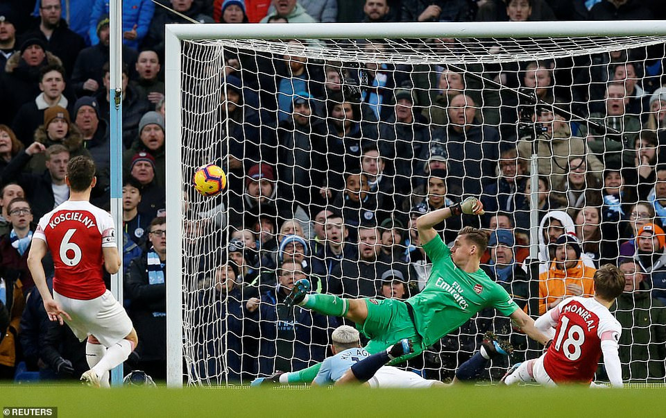 ...bằng pha lập công bằng đầu ở ngay giây thứ 45 của trận đấu.