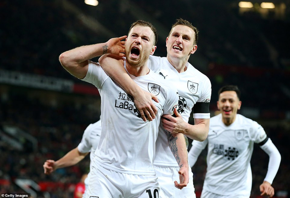 ...sau trận hòa 2-2 nhọc nhằn trước Burnley ở vòng 24 Premier League.