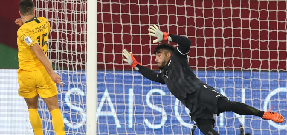 Christopher Ikonomidis nâng tỷ số lên 2-1... (Nguồn: AFC)