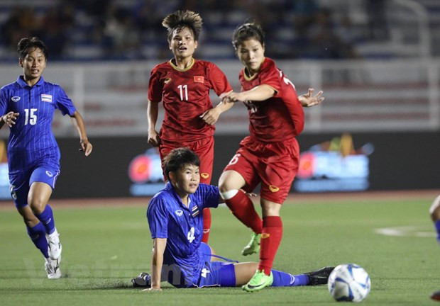 Những phút tiếp theo, hai đội đều nỗ lực nhưng không thể có bàn thắng và buộc phải bước vào hiệp phụ khi tỷ số sau 90 phút là 0-0. (Ảnh: Vietnam+)