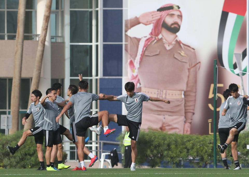 Nhật Bản tập trên sân Police Officers's Club (Dubai, UAE). (Nguồn: AFP)