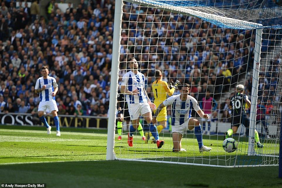 ...đồng thời tạo hưng phấn cho Man City.