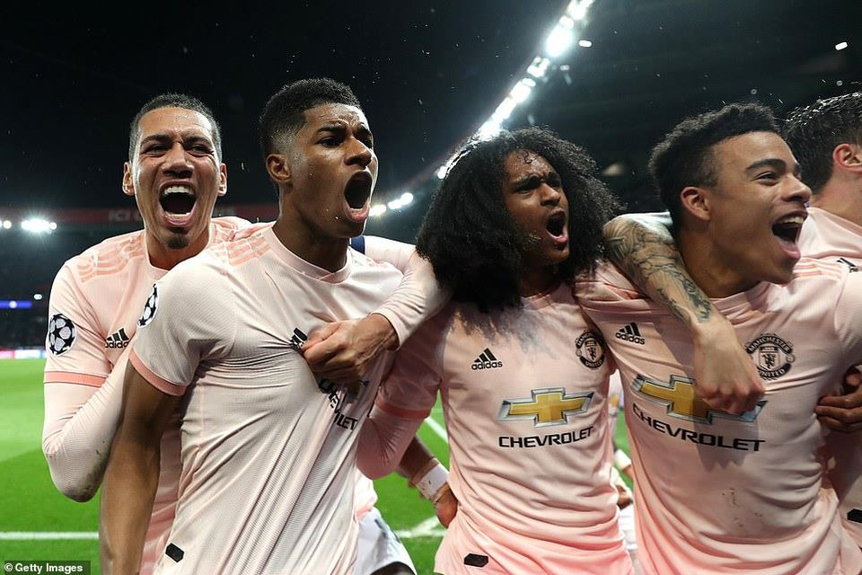 Manchester United đã xuất sắc đánh bại Paris Saint-Germain 3-1, qua đó giành vé vào tứ kết Champions League nhờ luật bàn thắng sân khách (hòa 3-3 sau hai lượt trận).