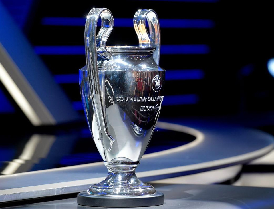 Chiếc cúp dành cho đội vô địch Champions League.