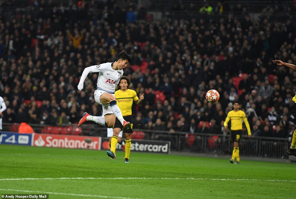 Son Heung-Min là người đã ghi bàn thắng mở tỷ số cho Tottenham ở phút 47.