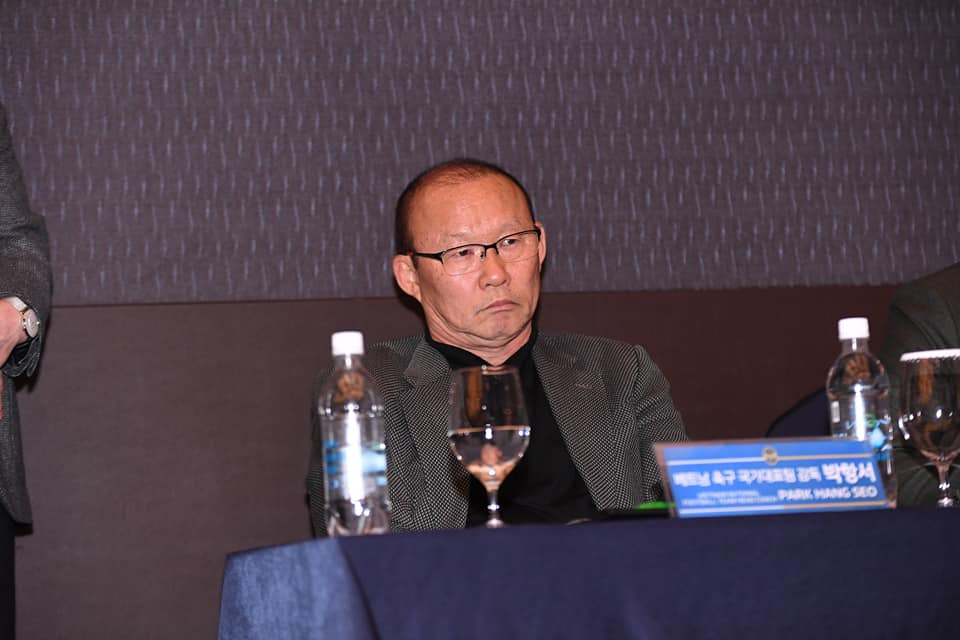 HLV Park Hang-seo cũng đã có mặt tại buổi ra mắt Công Phượng của Incheon United. (Nguồn: incheonutd.com)