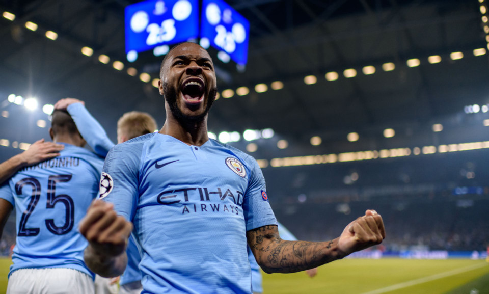 Mặc dù phải thi đấu thiếu người, Manchester City vẫn có được chiến thắng kịch tính 3-2 trước Schalke 04 ở lượt đi vòng 1/8 Champions League.