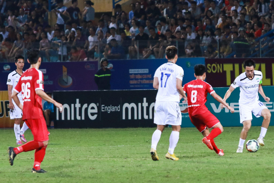 Chung cuộc, Hoàng Anh Gia Lai thắng đậm 3-0 trước Viettel ngay tại Hàng Đẫy. 