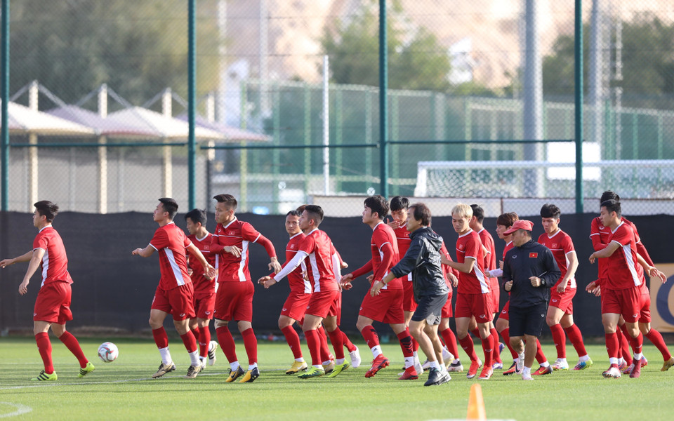 Đội tuyển Việt Nam tập luyện. (Ảnh: Hoàng Linh/TTXVN)