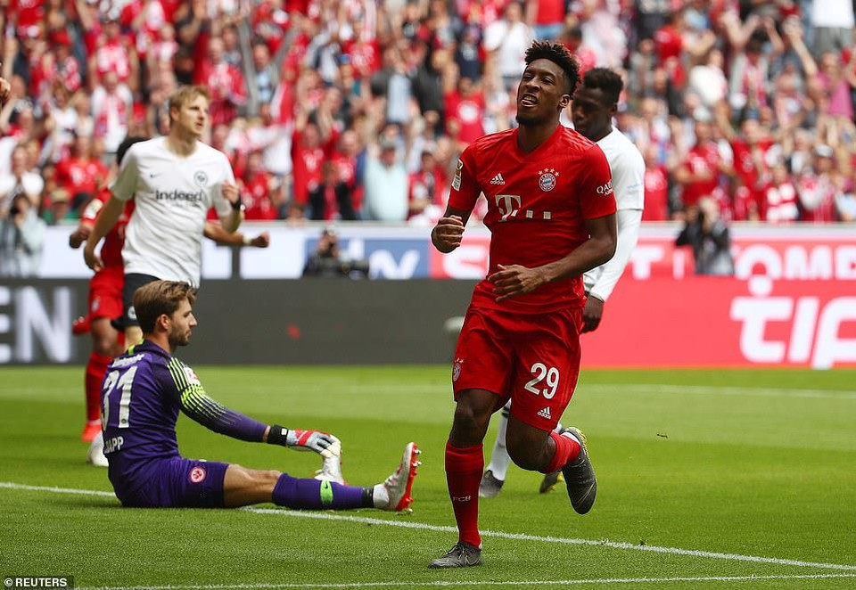Kingsley Coman mở đầu cho chiến thắng của Bayern bằng pha lập công ở ngay phút thứ tư của trận đấu.