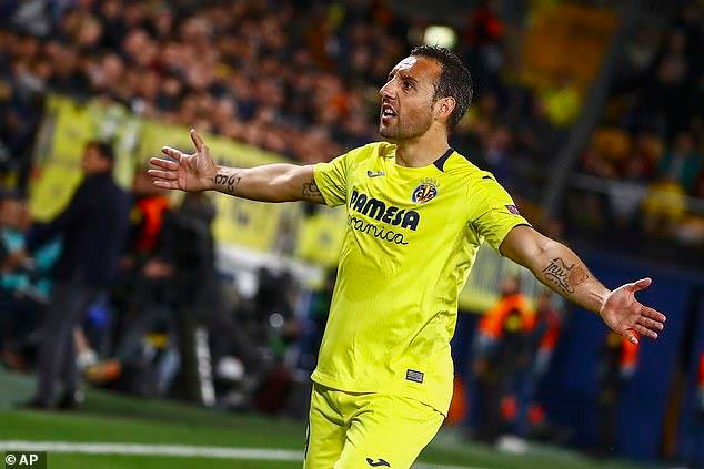 Santi Cazorla vớt vát hy vọng cho Villarreal.