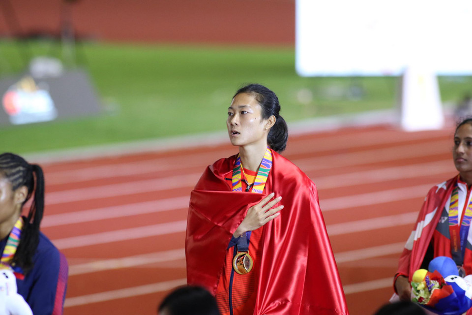 Lê Tú Chinh giành huy chương Vàng 100m. (Ảnh: Vietnam+)