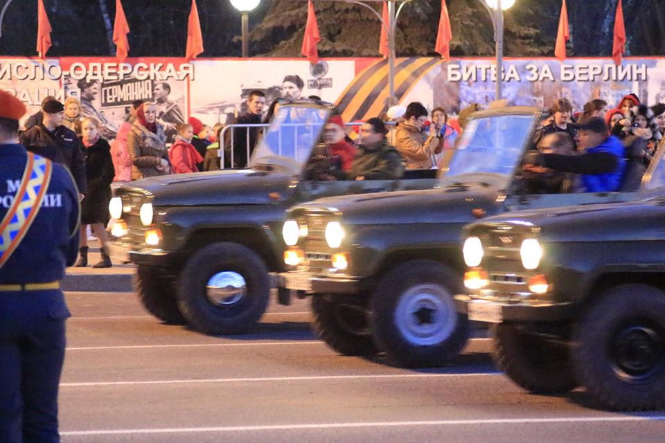 Những chiếc xe UVAZ từng tung hoành ngang dọc khắp các mặt trận trong chiến tranh Vệ quốc vĩ đại của nhân dân nga và các dân tộc anh em. (Ảnh: Trần Hiếu/Vietnam+)